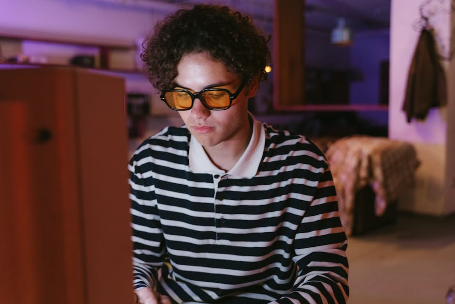 Screen Time: Safeguarding Your Eyes