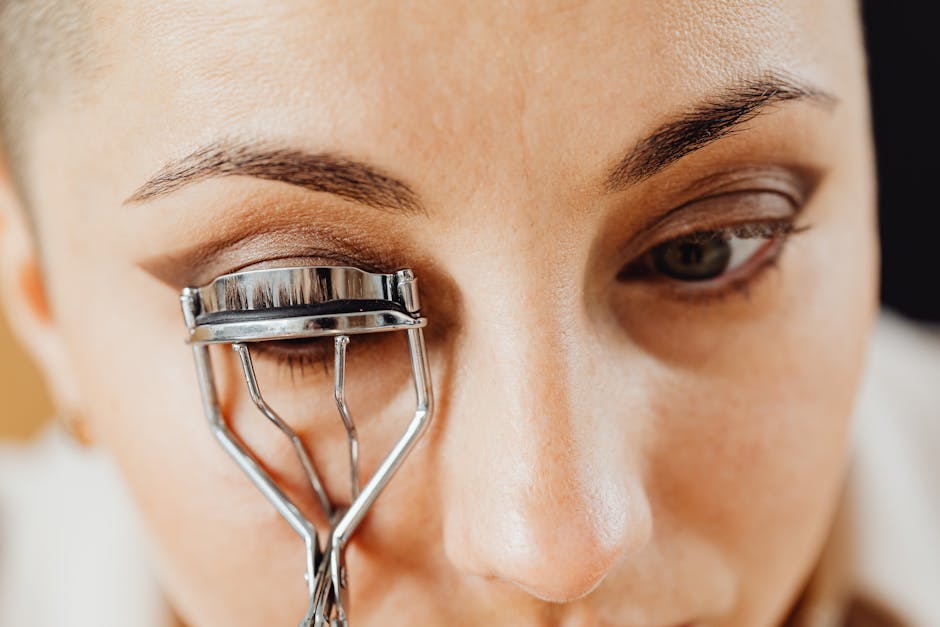 Best Practices for Eye Makeup Safety